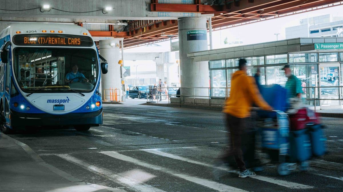 Halifax Airport Shuttle Bus & Public Bus (YHZ)